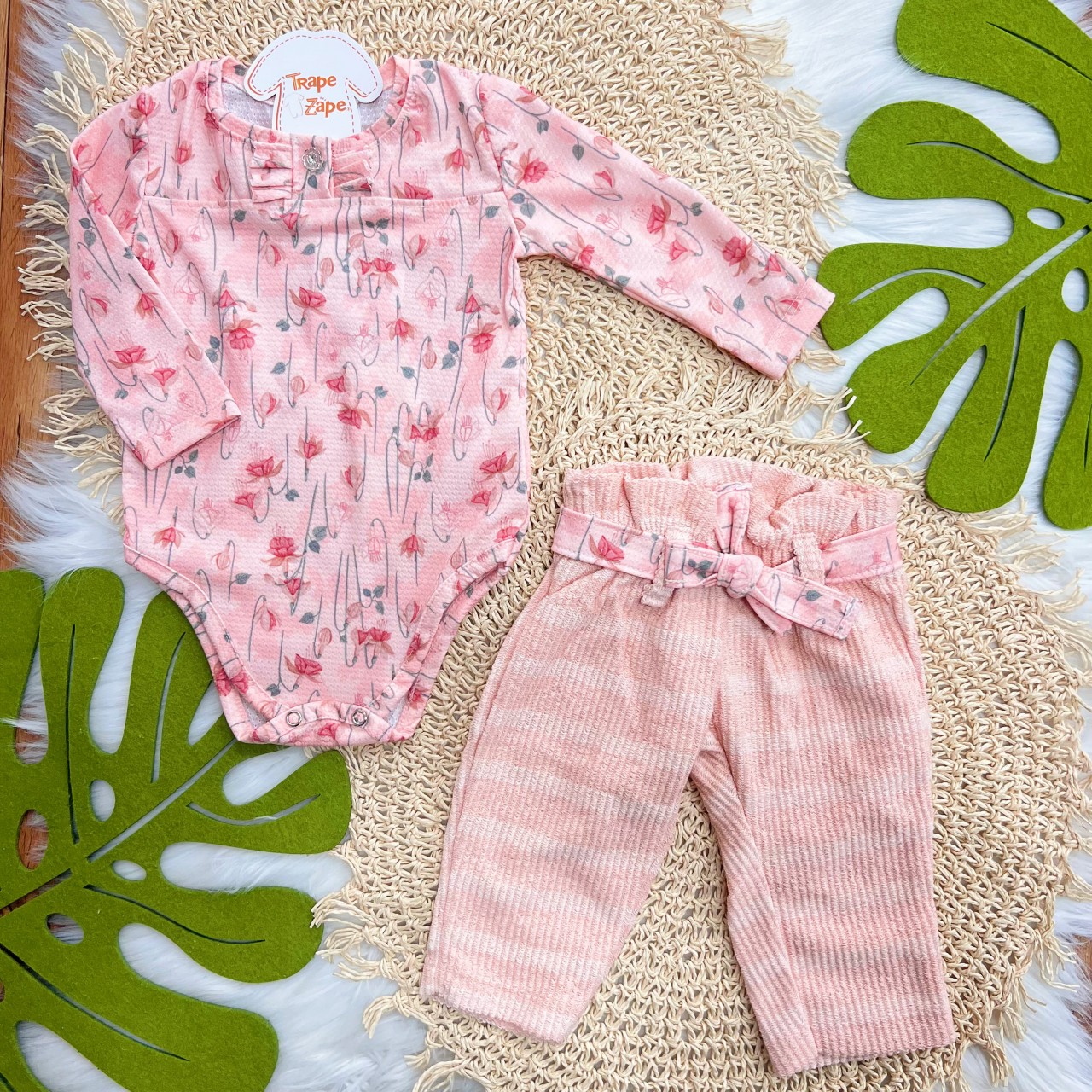 Conj. Body Manga Longa Floral e Calça com Cinto - Rosa e Pêssego 